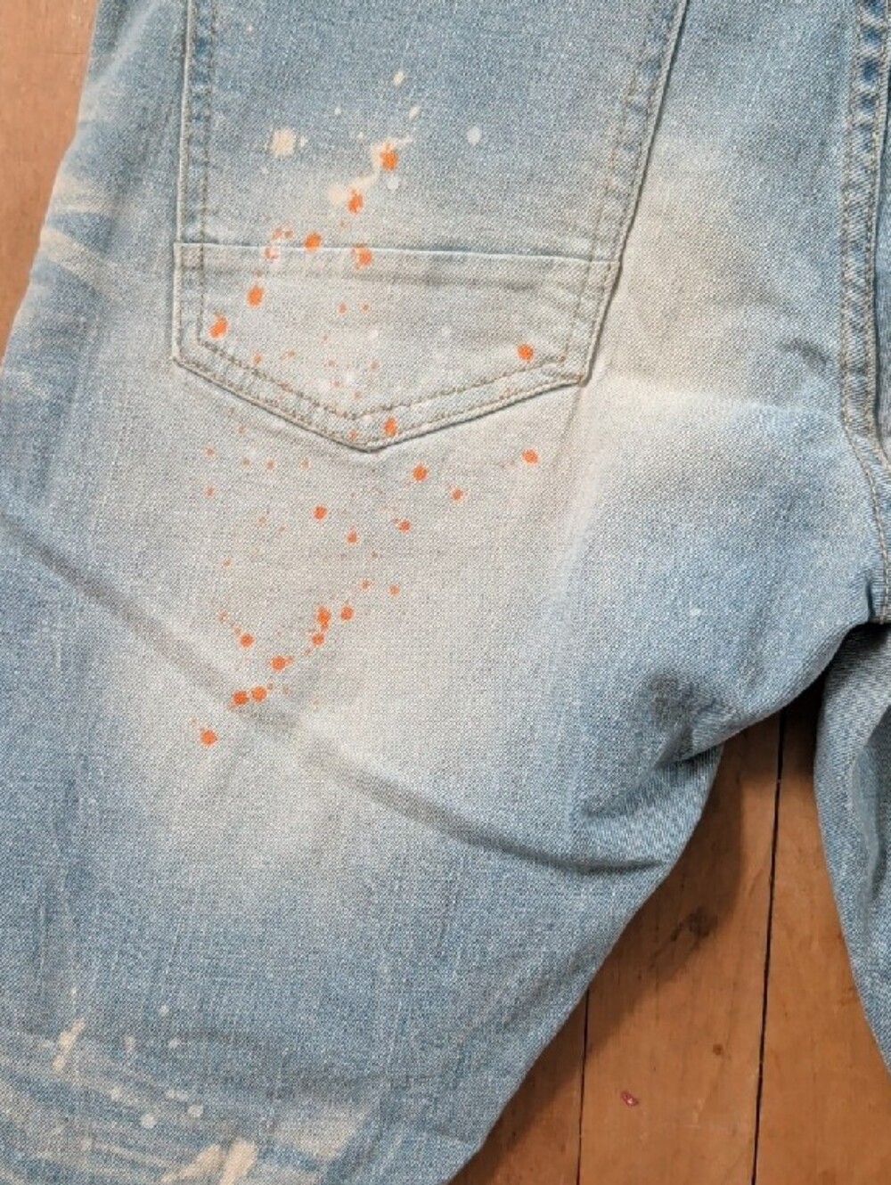 Smoke Rise NY Distressed Light Wash Jeans with Star & Graphic Patches 34 x 32 - Picture 10 of 10